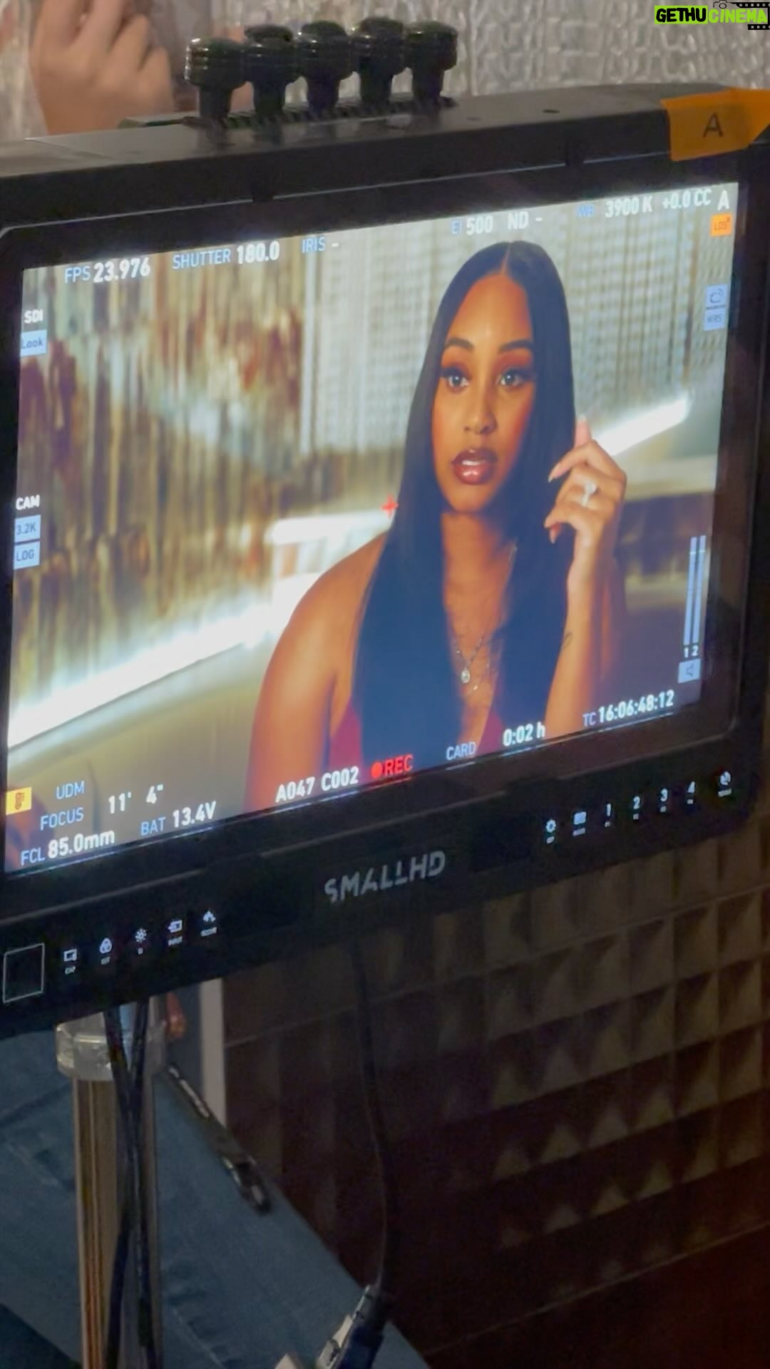 Jasmine Luv - 31.9K Likes - If looks could kill….🙃 What type of character do you see me playing?