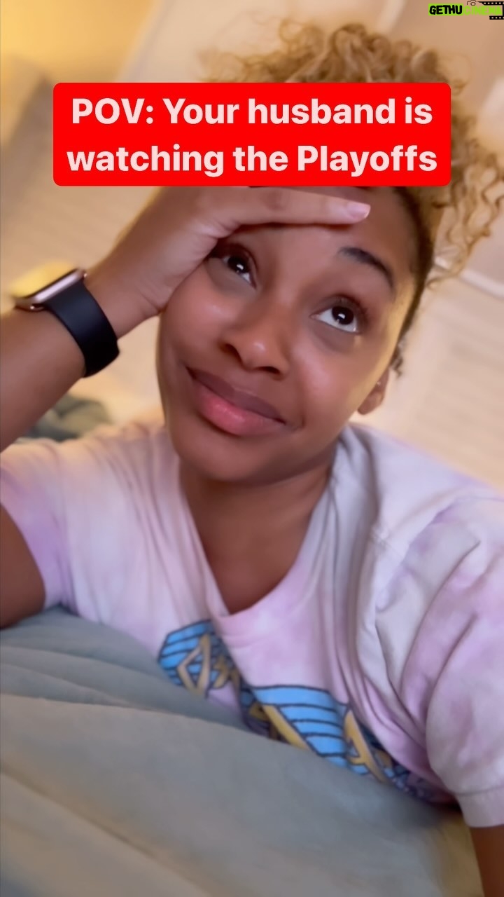 Jasmine Luv - 42.8K Likes - Y’all pray for me 😩😂😂🏀 @tallguycarreviews_ #playoffs #nba #marriedlife