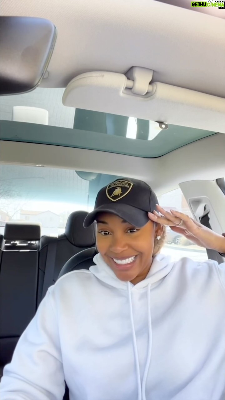 Jasmine Luv - 24.3K Likes - Ladies! Let’s discuss this because we out here getting 3rd degree burns for no reason 😂😂😂💦#hotshower #womenbelike #marriedlife