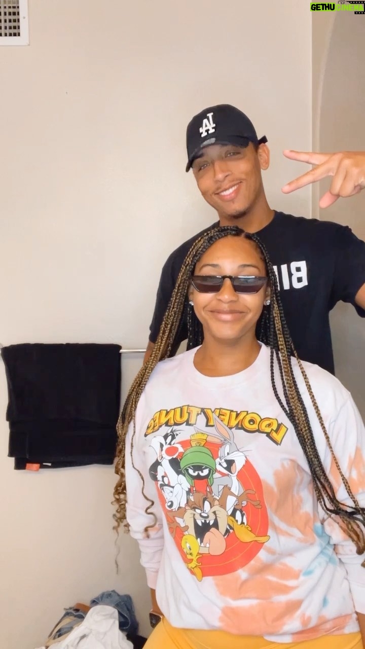Jasmine Luv - 43.8K Likes - When y’all best friends so y’all do best friend iiiiish 😂