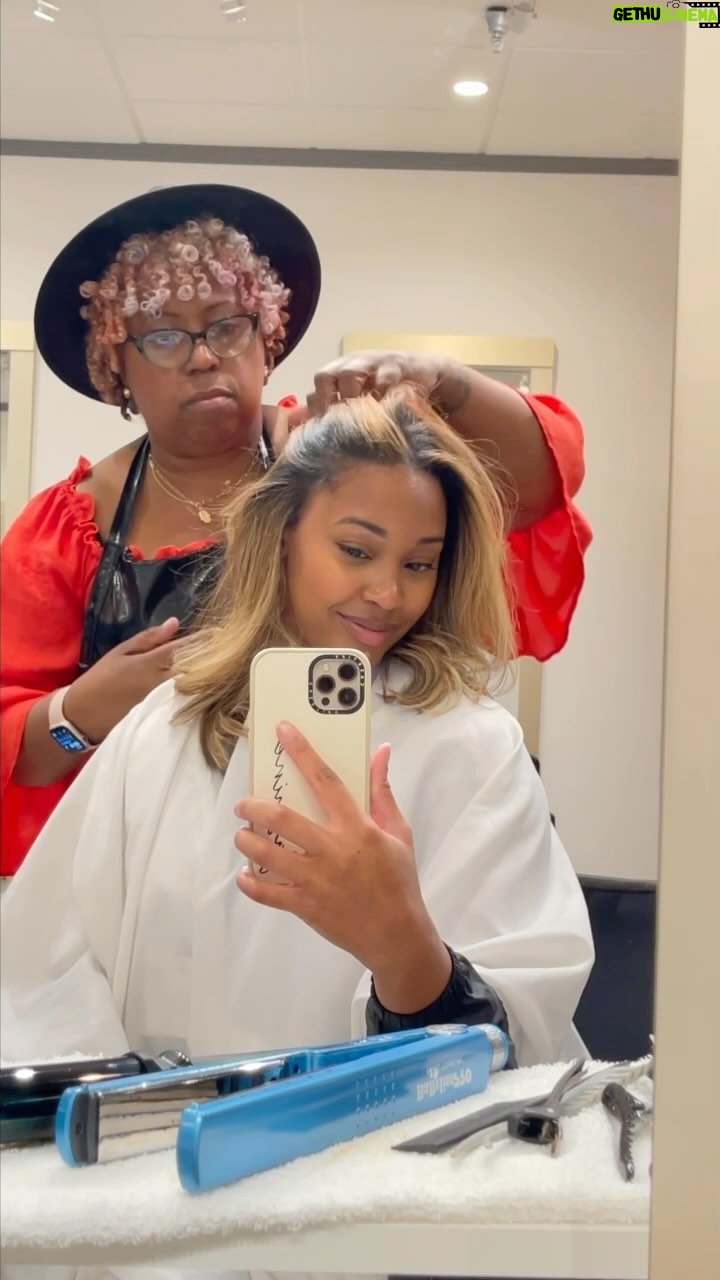Jasmine Luv - 34.2K Likes - I’m gonna go ahead and say…it’s a 100000/10. S/O to Nicki at @colorculturehairartistry for keeping my color and hair A1 🔥🔥🔥 #colorhair #blondehair #colorspecialist