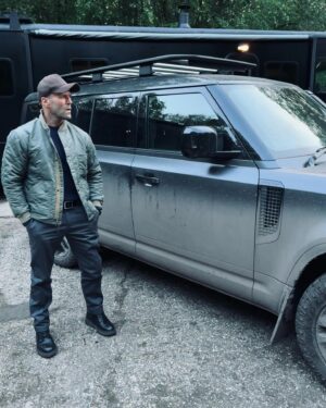 Jason Statham Instagram - @landrover 
#defender