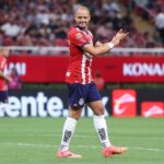Javier 'Chicharito' Hernández Instagram - El primer paso se dio ahora a dar el segundo este sábado en Toluca. Gracias a todos por su apoyo! Seguimos… 🔴⚪️🐐