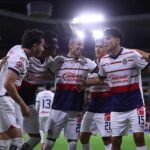 Javier 'Chicharito' Hernández Instagram - Se viene lo más chingón, LIGUILLA!! Gracias por todo el apoyo, un honor y un privilegio portar estos colores. Juntos somos más fuertes!! 🔴🐐⚪️
