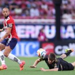 Javier 'Chicharito' Hernández Instagram - El primer paso se dio ahora a dar el segundo este sábado en Toluca. Gracias a todos por su apoyo! Seguimos… 🔴⚪️🐐