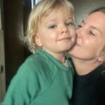 Javiera Acevedo Instagram - Mañanas antes de partir al jardín…❤️ Tan cariñoso tan dulce y tierno, tan bueno y tan simpático! Enamorada es poco!