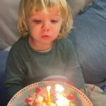 Javiera Acevedo Instagram - 20/05/21 Mi amor hermoso mi guagua mi princeso de mi corazón tan dulce tan tierno tan regalón cariñoso y generoso, observador, cauteloso y explorador… hace 2 años me hiciste la mujer más feliz del mundo y cada día ese amor crece… tanto así que uno piensa que va a explotar de amor! Como se puede amar tanto! Gracias Guaton delicioso por darme tantas alegrías, por hacerme reír a diario y por compartir los mismos gustos por el cariño la ternura la buena mesa y la felicidad de reunir a todos con tu sonrisa y tu amor infinito. Cosito mas rico mi niñito libre, te veo crecer rodeado de amor y cariño. Eres especial y tu ángel y simpatía te llevarán muy lejos! Que sean muchos más así de sanito y así de contento Kaicito!!! Tu mamá en su mejor versión gracias a ti ♥️ #mesdelmar #mesdelkai 🌊
