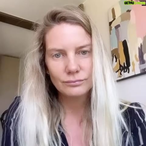 Javiera Acevedo Instagram - Sabías que el Rotavirus puede contagiarse directo de niño a niño? El virus sobrevive varias horas en las manos y superficies. Cuiden a sus guaguas y prevengan la enfermedad. Consulta con tu pediatra. @vacunarparalavida.cl #AdsGSK