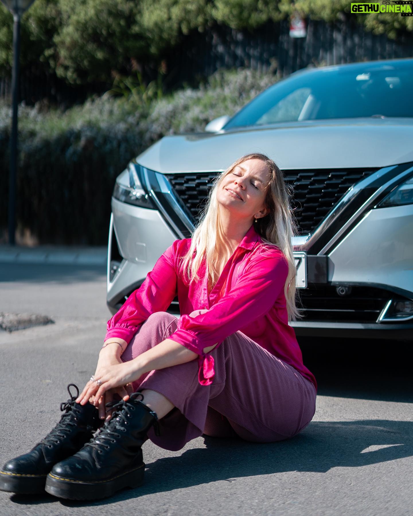 Javiera Acevedo Instagram - Ultimo día del año!!! Agradecida por todo lo vivido! Espero que todos disfruten muchísimo, tal como yo en cada viaje🤍🚙 . Por un 2024 lleno de salud, buenas energías y aventuras ✨🌟 #NissanQashqai @nissancl #publicidad