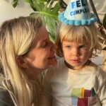 Javiera Acevedo Instagram - 20/05/21 Mi amor hermoso mi guagua mi princeso de mi corazón tan dulce tan tierno tan regalón cariñoso y generoso, observador, cauteloso y explorador… hace 2 años me hiciste la mujer más feliz del mundo y cada día ese amor crece… tanto así que uno piensa que va a explotar de amor! Como se puede amar tanto! Gracias Guaton delicioso por darme tantas alegrías, por hacerme reír a diario y por compartir los mismos gustos por el cariño la ternura la buena mesa y la felicidad de reunir a todos con tu sonrisa y tu amor infinito. Cosito mas rico mi niñito libre, te veo crecer rodeado de amor y cariño. Eres especial y tu ángel y simpatía te llevarán muy lejos! Que sean muchos más así de sanito y así de contento Kaicito!!! Tu mamá en su mejor versión gracias a ti ♥️ #mesdelmar #mesdelkai 🌊