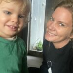 Javiera Acevedo Instagram - Mañanas antes de partir al jardín…❤️ Tan cariñoso tan dulce y tierno, tan bueno y tan simpático! Enamorada es poco!