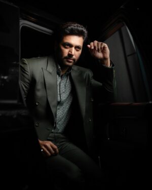 Jayam Ravi Instagram - For #Siren promotions 🚨

Jacket : @zafirandshadab 
Footwear : @woodlandexploremore 

Styled by @malinikarthikeyan
Style team @harshene.ravichandar @team___e 

Photographed by @kiransaphotography 

#JayamRavi #TeamE #Siren #styledbyteame