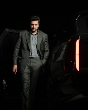 Jayam Ravi Instagram - For #Siren promotions 🚨

Jacket : @zafirandshadab 
Footwear : @woodlandexploremore 

Styled by @malinikarthikeyan
Style team @harshene.ravichandar @team___e 

Photographed by @kiransaphotography 

#JayamRavi #TeamE #Siren #styledbyteame