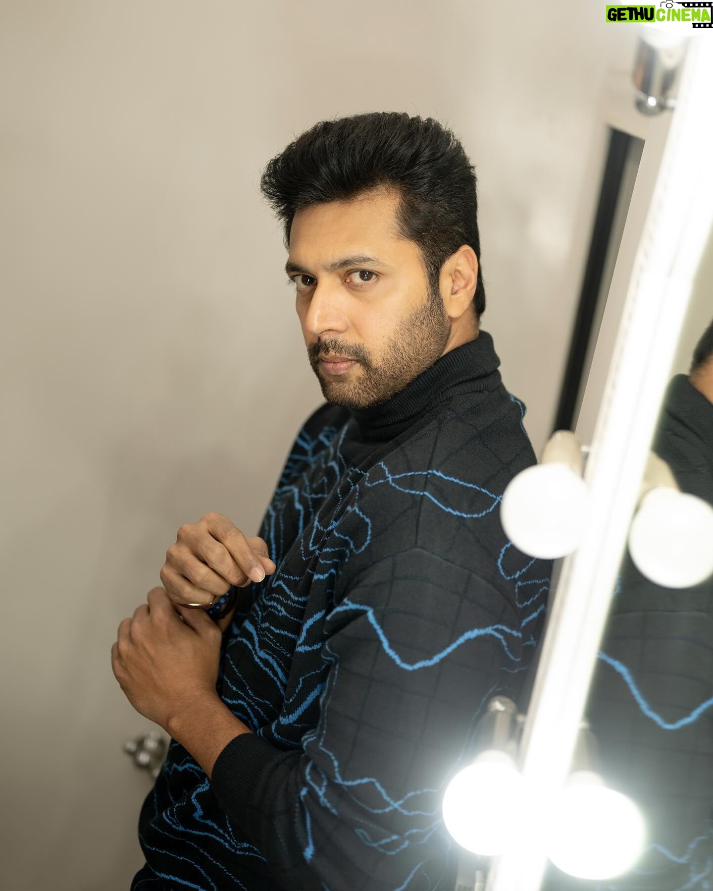 Jayam Ravi - 200.3K Likes - #Siren alarms strong into its 3rd week 🚨♥️ Thank you from the bottom of my heart!
Jacket : @spacebiskit
Bracelets : @foret.store
Footwear : @woodlandexploremore
Styled by @malinikarthikeyan
Style team @harshene.ravichandar @team___e
Photographed by @kiransaphotography
#JayamRavi #TeamE #Siren #styledbyteame