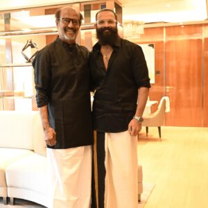 Jayasurya Instagram - I have been waiting for this moment for as long as I can remember. Today I met an icon, a super star, but above all, I met one of the most beautiful human beings I  have ever seen 
Thank you my dear brother  @rishabshettyofficial for making this dream a reality. 
Gratitude  to almighty...🙏 🕉️🙏

@soundaryaarajinikant 

@hari_thirumala 📷
@sarithajayasurya_designstudio