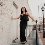 Jayla Walton Instagram - @lulus girl💋🖤 #lovelulus #ad