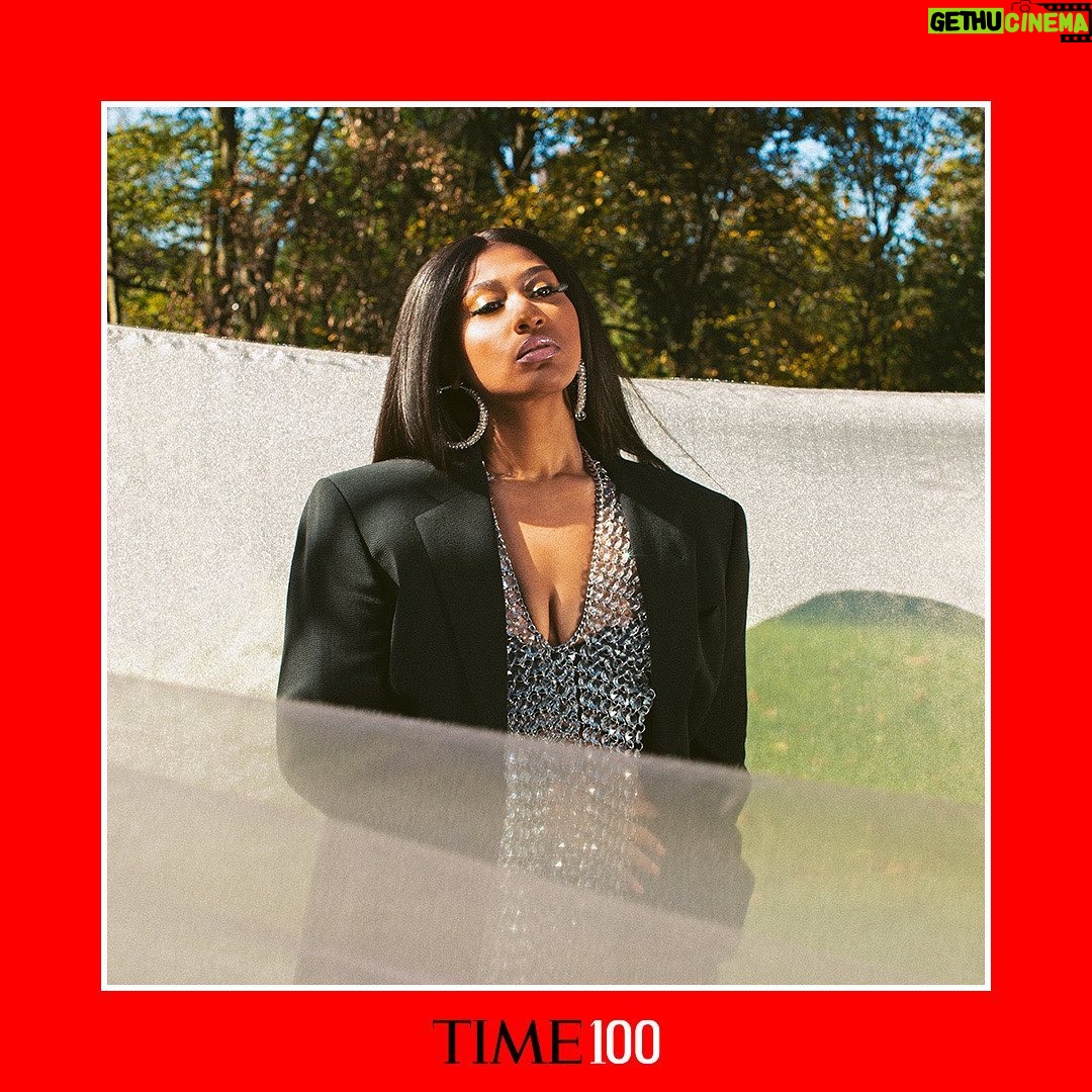 Jazmine Sullivan Instagram - Wow🥺 thank you @time 🙏🏾 I’m on the 2022 #Time100 list. See the full list here time.com/time100. And thank you to my girl @msamberpriley for the beautiful write up 🖤
