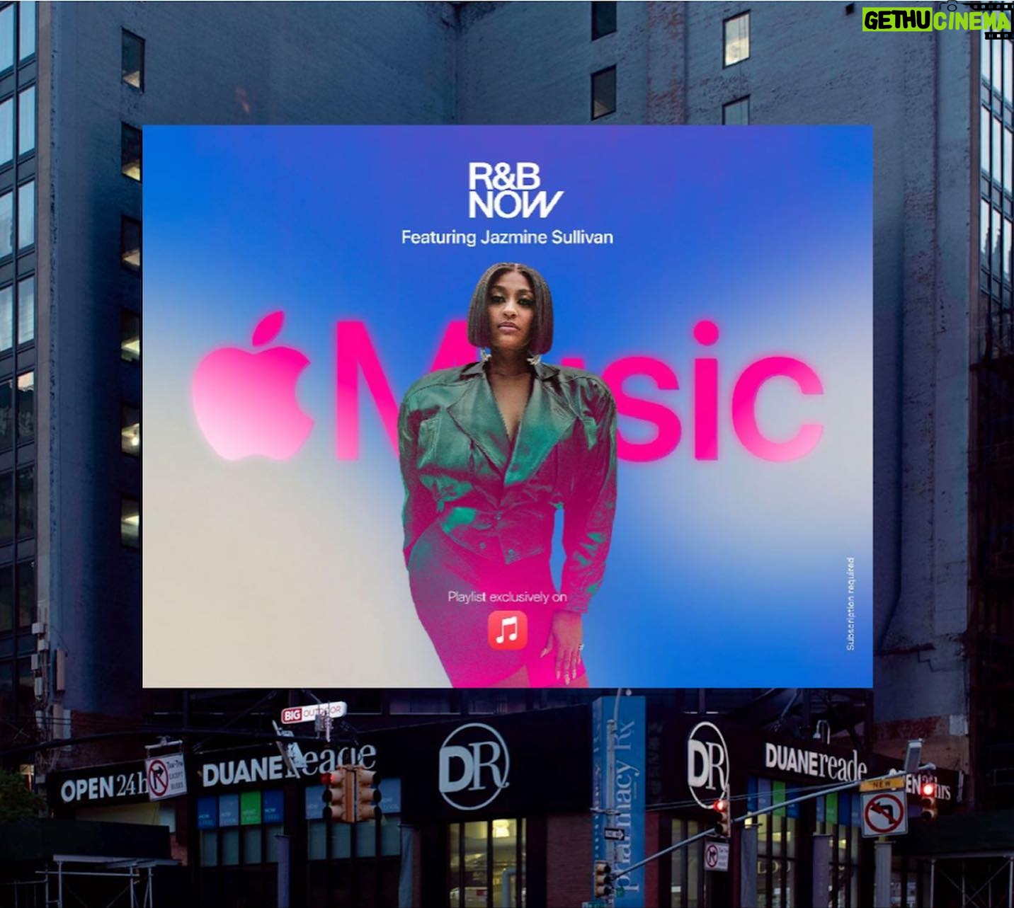 Jazmine Sullivan Instagram - Thank you so much to @applemusic & @pandora for my billboards in NYC & for all of your support 😍
