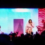 Jazmine Sullivan Instagram - Feels so good to be back. Seattle tonight. Can’t wait to see everyone. K. Byeeeee ✌🏾 photo by @laceyfree