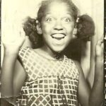 Jazmine Sullivan Instagram - Happy bday mommy!! I've never known a woman to be so many great things all at once. Ur a vibrant, creative, talented, sweet, spunky, smart, sassy, compassionate, giving, honest, spontaneous, free, funny, caring woman of God. And so much more... Ur my strength when I'm weak. U believe in me when I don't see anything in myself to believe in. U pray for me, fight for me, fight w me, even fight me all to see my potential reached. Uve dedicated ur life for ur baby girl to shine and I'm so grateful God gave me such a selfless mother. Just know I am Becuz of u. I am but a reflection of ur light... But in my eyes nothing's ever better or brighter than the original! May ur best years be ahead of u and u feel as much love and joy as Uve given. #happbday #erieavehippie😂 #mymommy #myjoy #pamelajoi