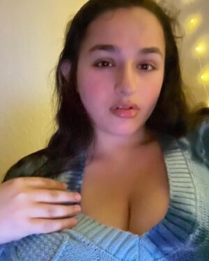 Jazz Jennings Instagram - a pansexual unicorn🦄✨