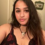 Jazz Jennings Instagram - Hair may be frizzy from the FL humidity, but I can’t complain🖤❤️🖤