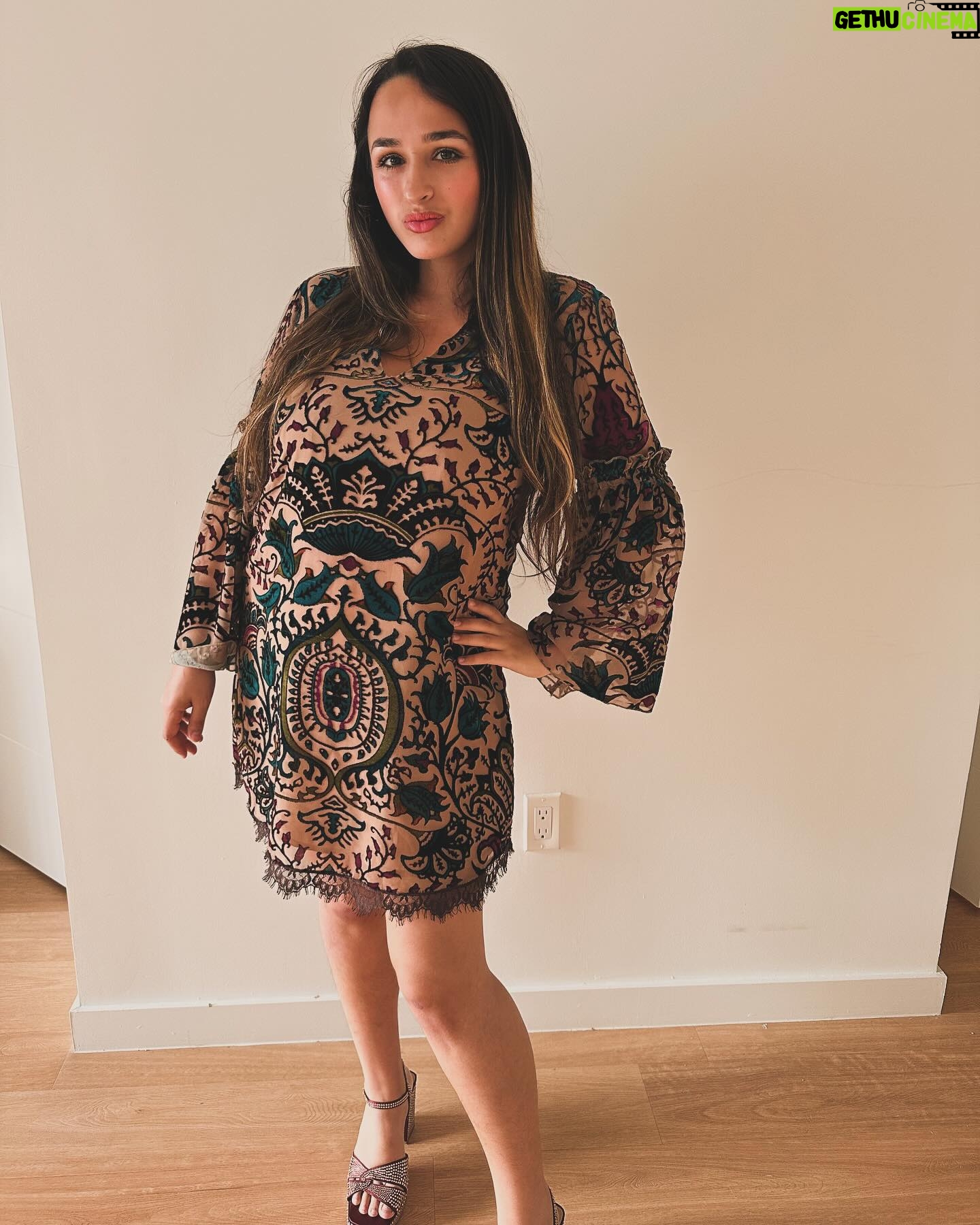 Jazz Jennings Instagram - 🩷✨SPARKLE baby✨🩷