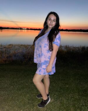 Jazz Jennings Instagram - Had so much fun dancing, singing, and vibin’❤️🧡💛💚💙💜 Thanks for a great time @sander_jennings 😘