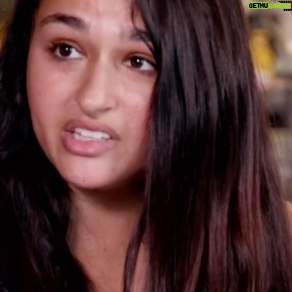 Jazz Jennings Instagram - Dating as a transgender woman can be so challenging. I wish people could be like, “You know what? I don’t care that you’re transgender. You’re just a woman to me. You’re beautiful. And I see that in you.” Unfortunately, that isn’t always the case, and many people don’t realize that being a transgender woman doesn’t solely define me — it’s only one part of me. In the upcoming episodes of #IAmJazz, I begin to re-explore my dating life after not going on a date for four years. It’s been terrifying and exciting to put myself out there, so I hope you all enjoy the ride. 💜 #TransIsBeautiful