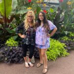 Jazz Jennings Instagram - With mothers who support their transgender youth being attacked and told they are wrong, this Mother’s Day, I specifically want to let all mothers of transgender kids know that you are amazing. Just like my mom’s support saved my life, your support has the ability to save yours. A mother’s job is to love their child unconditionally, and moms like mine have done just that. Thank you, Mom, for being such a kind and beautiful soul. I love you to the end of the universe and back💜💜💜