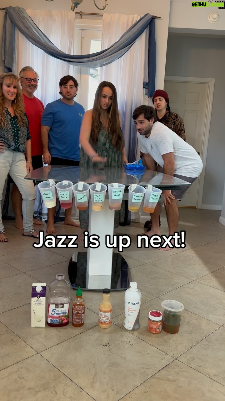 Jazz Jennings Instagram - Oreo Roll Roulette! May the best roll win 🤪 #familyfun