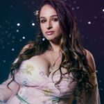 Jazz Jennings Instagram - Usually I’m a mermaid, but now I’m a fairy🧚🏼‍♀️🩷✨ — 📸: @mattmonath @glaad #glaadawards
