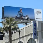 Jazz Lanfranchi Instagram - Très fière d’avoir collaboré avec la marque @heroesmotors , et heureuse d’avoir découvert mes photos sur les Big Boards de Los Angeles 🫶🏼