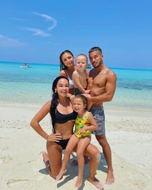 Jazz Lanfranchi Instagram - Ma famille 🤍🌞