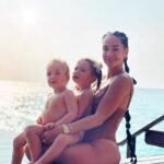 Jazz Lanfranchi Instagram - Il y a deux ans en arrière j’étais assise au meme endroit enceinte de mon fils et aujourd’hui nous sommes là réunis en famille seuls les souvenirs restent profitons de chaque instant 🤍🤲🏼✨ Ayada Maldives