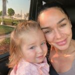 Jazz Lanfranchi Instagram - Aujourd’hui c’était la première rentrée de Caydou à l’école. Bon j’avoue j’étais encore plus stressé que lui, je ne voulais pas le lâcher 🙄 Regarder les photos vous allez comprendre 😂❤️ Dubai, United Arab Emirates