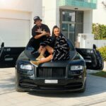 Jazz Lanfranchi Instagram - La JLC FAMILY Aujourd’hui on a décidé de vous faire plaisir pour vos vacances qui approchent. 2 personnes Gagnerons 500€ chacun ainsi qu’un vêtement de luxe nous appartenant Vous serrez appeler par la JLC family en Visio ⭐️ Pour participer c’est très simple : -Être abonné aux comptes : @jazztvshow @iam_billionaire @chelsea_gcl @cayden_gcl -identifie 3 personnes en commentaire - like ce poste ❤️ Tirage au sort le soir d’Halloween Love you guys ⭐️