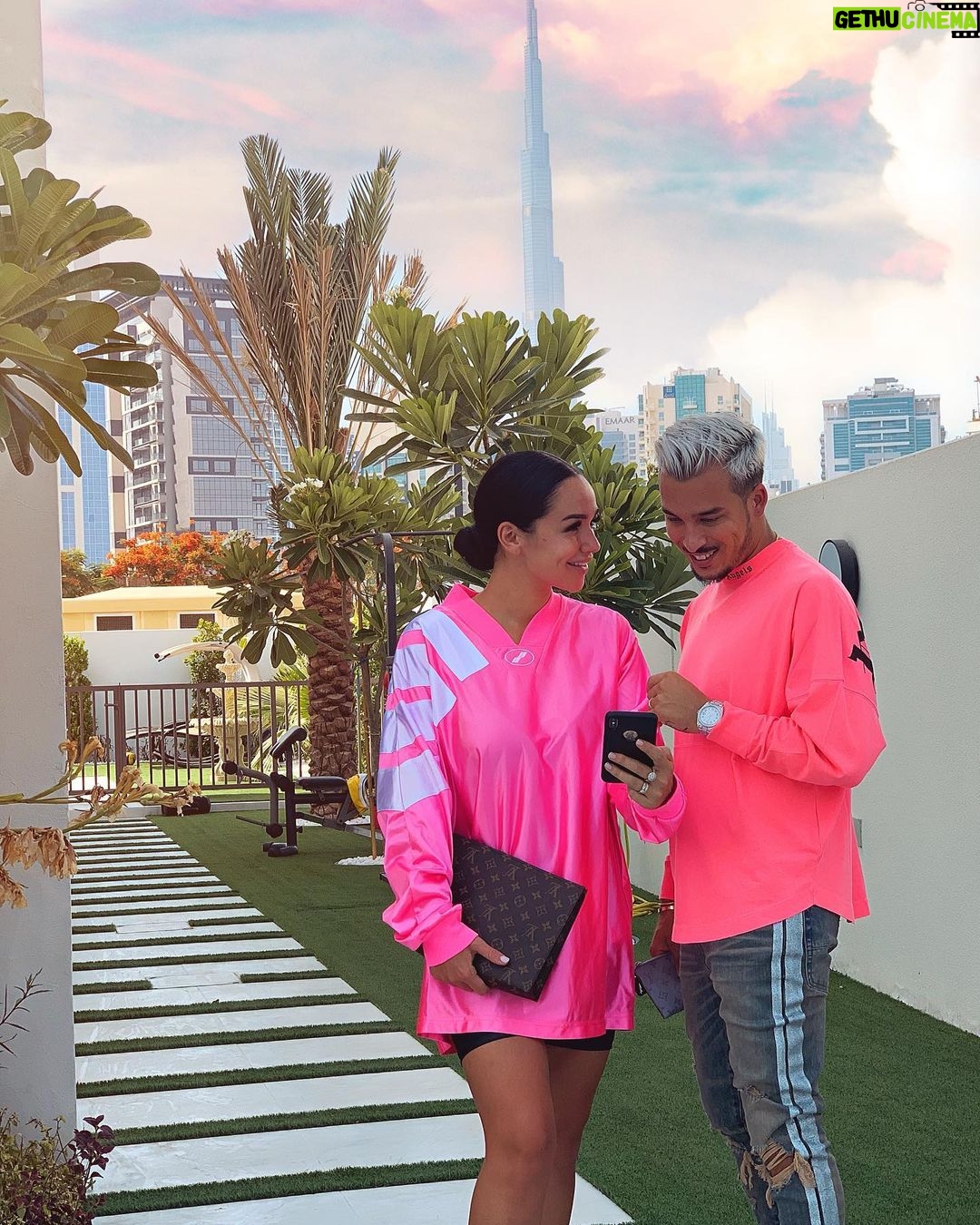 Jazz Lanfranchi Instagram - My Home 💕Hey babe 💕 what’s this crazy music ? BIRTHDAY on line in my BIO🤪💕🤞 @iam_billionaire Dubai, United Arab Emirates