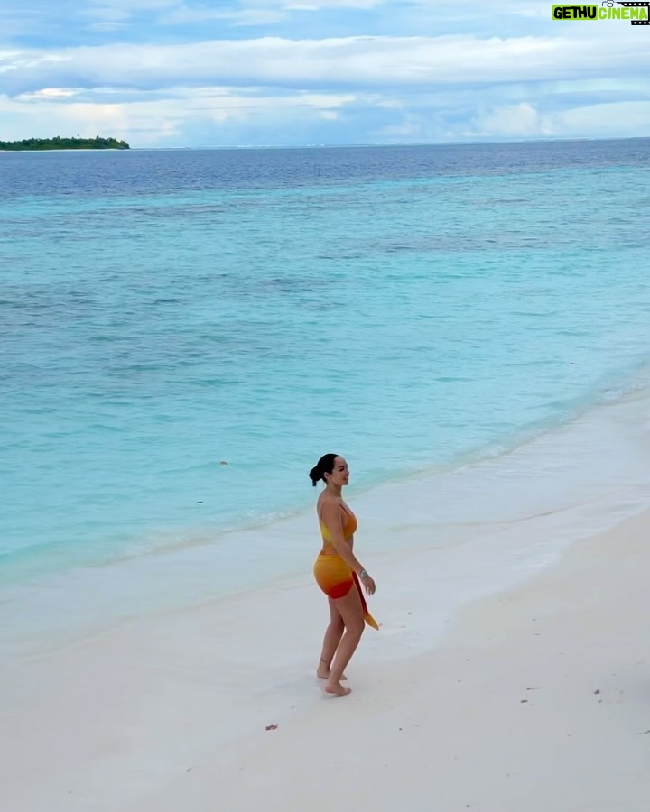 Jazz Lanfranchi Instagram - So grateful for these precious moments with my family 🌴🇲🇻 @ayadamaldivesresort Ayada Maldives