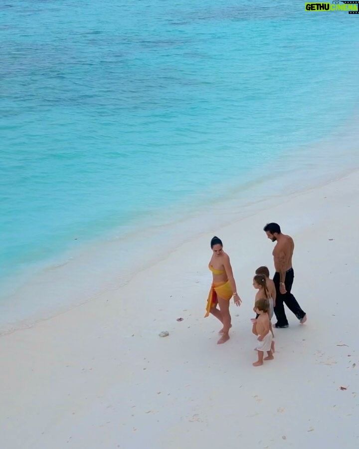 Jazz Lanfranchi Instagram - So grateful for these precious moments with my family 🌴🇲🇻 @ayadamaldivesresort Ayada Maldives