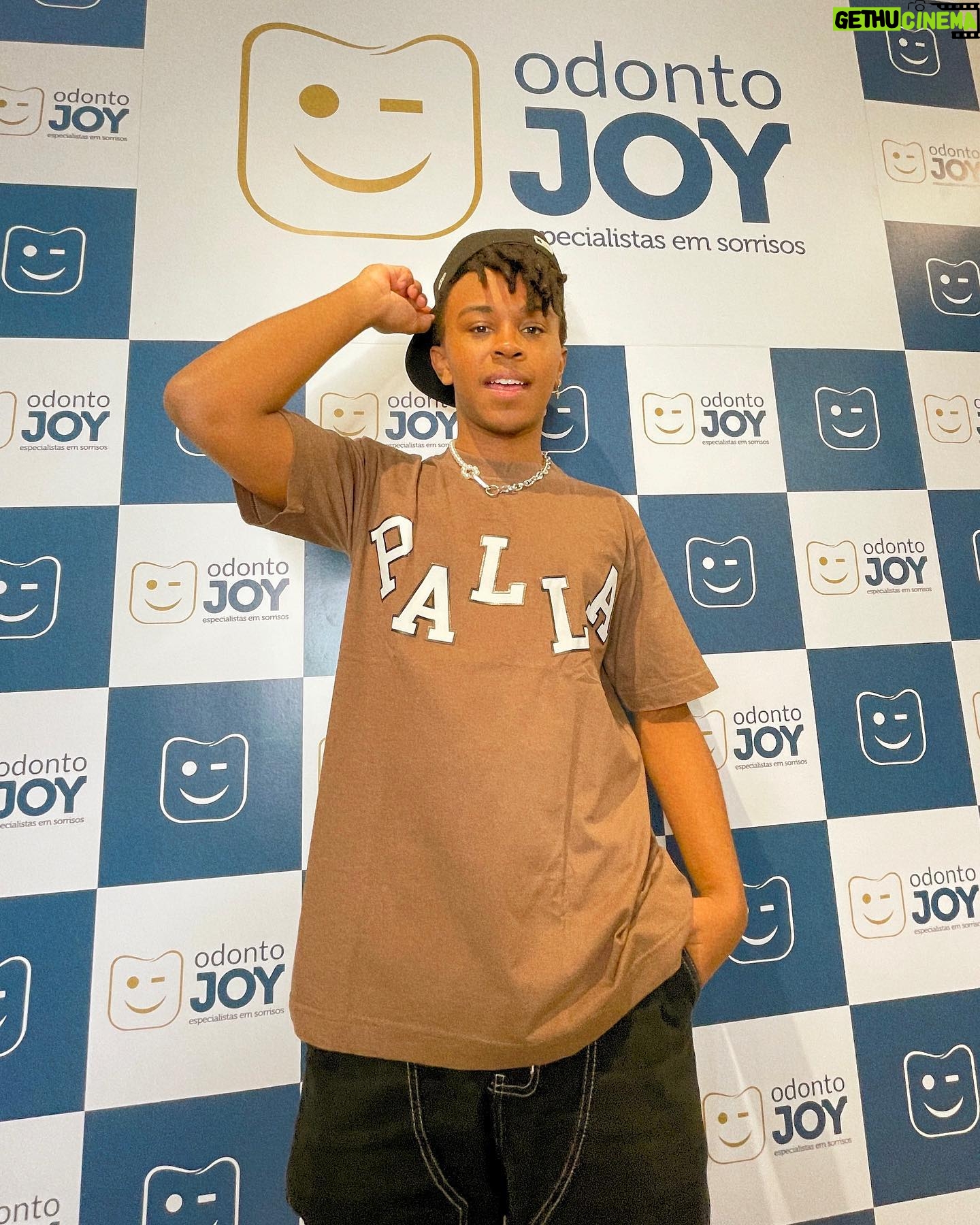Jean Paulo Campos Instagram - aquele sorriso de artista é na @odontojoy 😮💨🤷🏾♂️✨