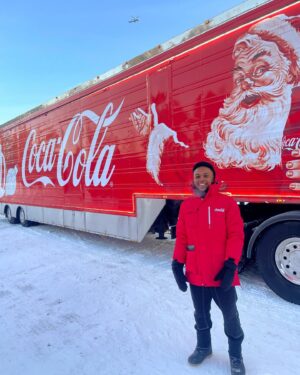 Jean Paulo Campos Instagram - ainda não superei essa viagem papo reto 🥹🫶🏾🎄
@cocacola_br #NatalCocaCola
#AMagiaAcontece