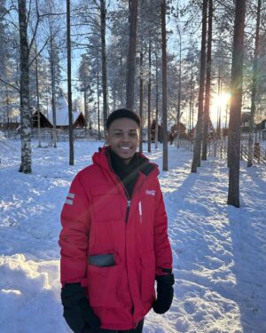 Jean Paulo Campos Instagram - pra sempre vou lembrar dessa vivência natalina em @visitrovaniemi com a @cocacola_br 
Feliz Natal tropinha!!!
🥹🎄❤️