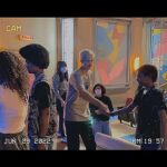 Jean Paulo Campos Instagram - Jeanzinho do passado com 19 aninhos passando pra avisar que amanhã estreia a segunda temp de #VickyeaMusa na @globoplay ❕💕