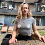 Jemima Kirke Instagram - Clearly up all night coming up with these designs… 1970s prints: the Paw Me Tee, the Busted Tee and the Nice Eyes Tee (1940’s “GOT-CHA” print,) for those who invite a little objectification.