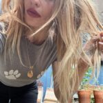 Jemima Kirke Instagram - Clearly up all night coming up with these designs… 1970s prints: the Paw Me Tee, the Busted Tee and the Nice Eyes Tee (1940’s “GOT-CHA” print,) for those who invite a little objectification.