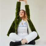 Jemima Kirke Instagram - This month, 1.8 billion people across the world will menstruate - nearly a quarter of the world’s population. ⁠ ⁠ But menstrual taboos, lack of toilets and little or no access to period products, mean that millions are trapped in a cycle of menstrual inequity.⁠ ⁠ Together we can break that cycle.⁠ ⁠ This International Women’s Day we’ve launched a limited edition t-shirt, designed by @jemima_jo_kirke to help raise critical funds for The Cycle’s work. Available for just 3 weeks via @everpresshq, every t-shirt sale will directly fund our life-changing menstrual health programmes and help to break the cycle of menstrual inequity. ⁠ Buy now via our link in bio. ⁠ ⁠ BUY A T-SHIRT BREAK THE CYCLE⁠ #internationalwomensday ⁠ Photos by @wattsupphoto⁠ Hair by @_andrewcchen_⁠ Makeup by @yumi_mori⁠ ⁠ Special thanks to @tacnasty