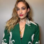 Jemima Kirke Instagram - Last night @maisonvalentino took a risk and invited me to their party at the @mercerhotel (which, back in the early 2000s, was a favorite place to pregame.) They dressed me and even paid people to give me a good scrub down. I could tell by the grimaces and sweaty foreheads that it wasn’t an easy job but, the results were fantastic! ❤️🌹🎀 Face @yumi_mori Head @_andrewcchen_ Oh and I met this (for now) nameless tall drink of water who is a dance doctor! Basically.