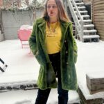 Jemima Kirke Instagram - I fucked Oscar the Grouch and all I got was this lousy coat. He said I was pretty. In a trashy kinda way. PS I’ve decided to continue smoking as an act of radical acceptance that looks are ephemeral. I’ll be hanging out at the finish line, cigarette in hand, ready to compare laugh lines. Mine will be deeper than yours. (Shirt by me. DM for price. 🫖☕️)