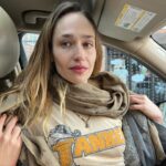 Jemima Kirke Instagram - School drop off is like being an abused chauffeur who also functions as a therapist to a patient who doesn’t want you to speak. Don’t tell me that getting tanked isn’t a form a of radical acceptance.